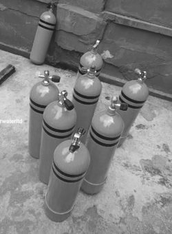 Diving cylinders